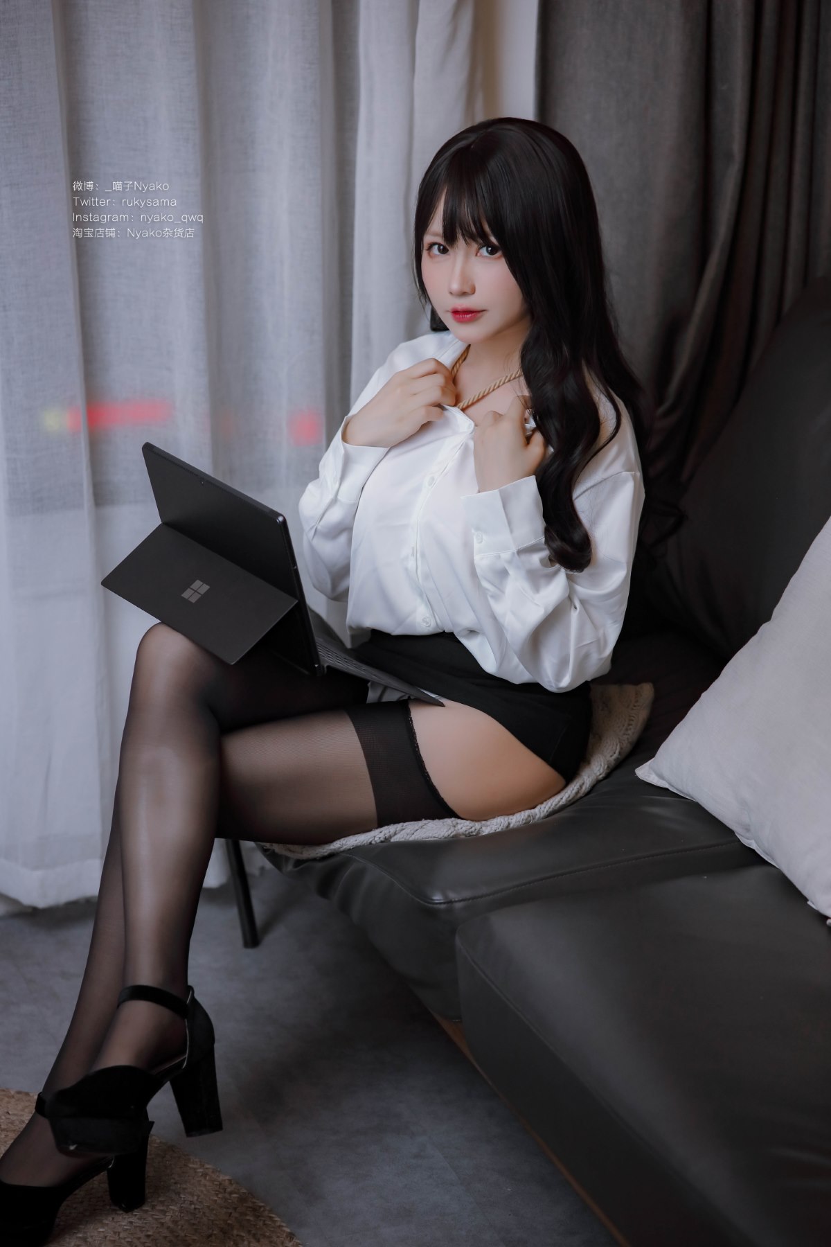 Coser@Nyako喵子 隣のやばいお姉さん OL 0004 5653953276.jpg