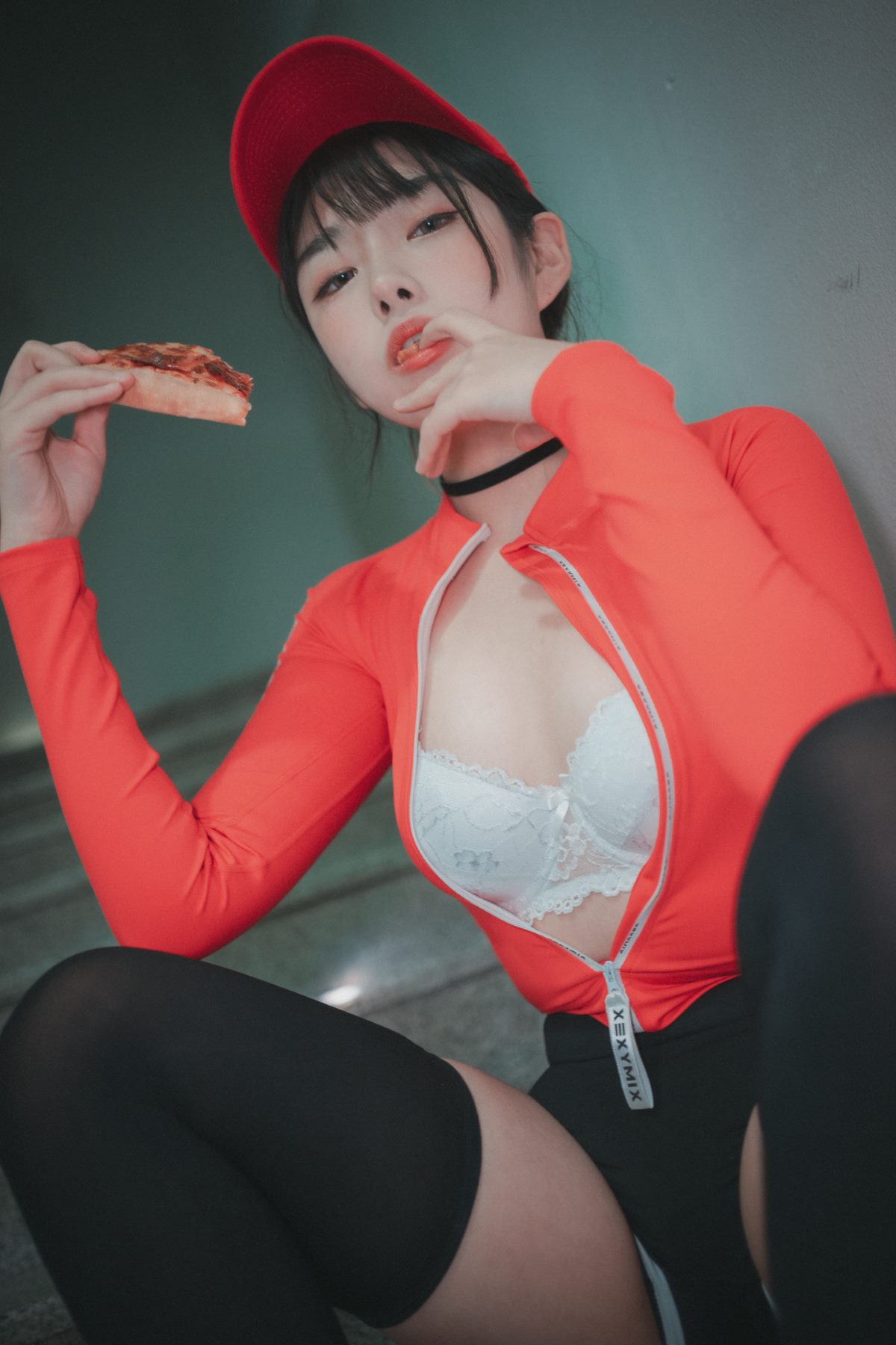 DJAWA Sonson 손손 Pizza Girl 005