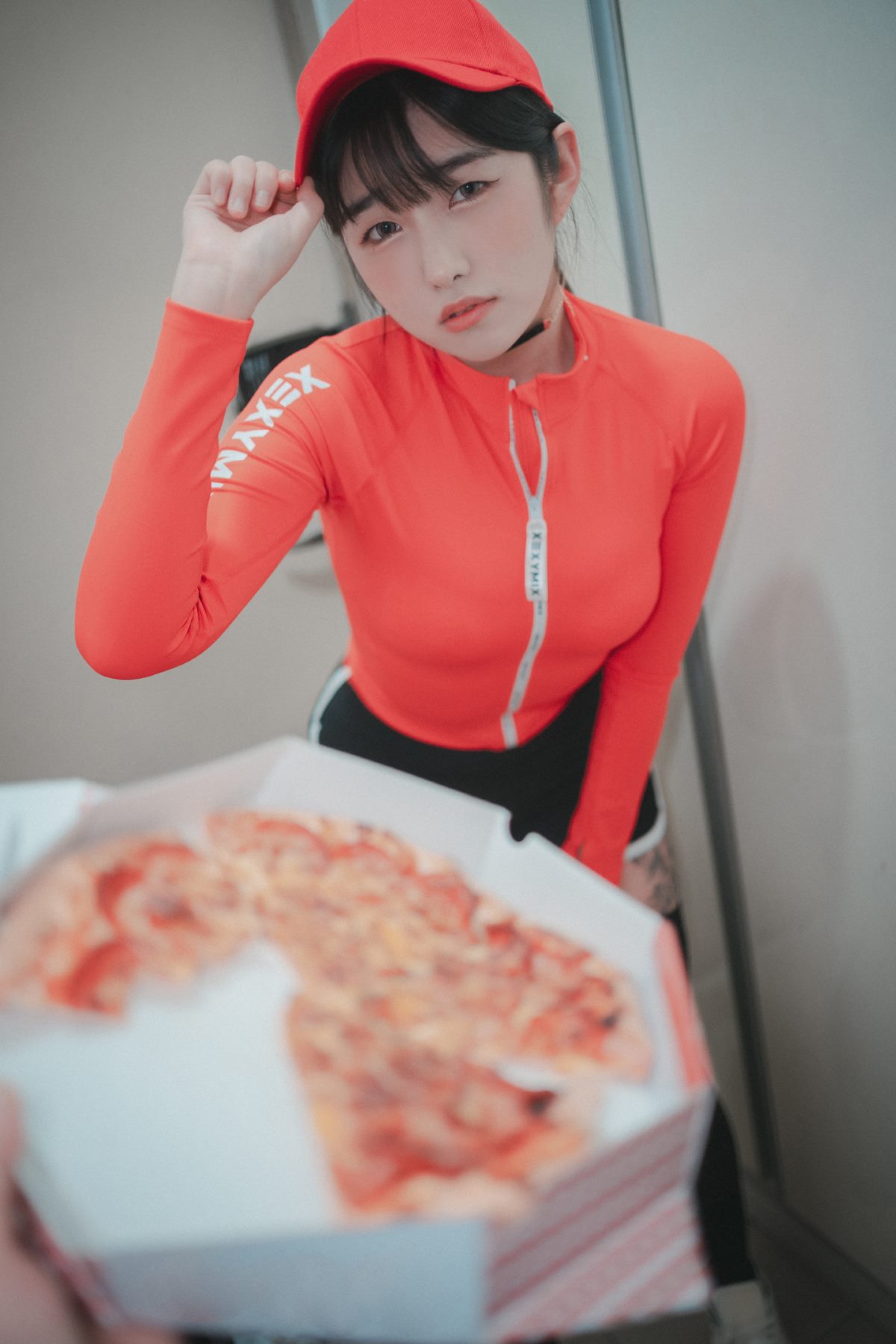 DJAWA Sonson 손손 Pizza Girl 032