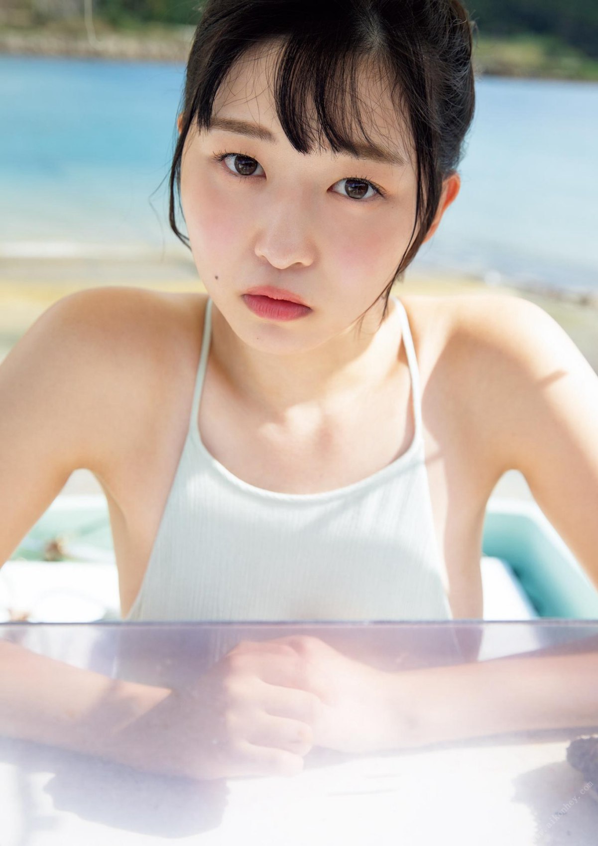 我妻ゆりかファースト写真集 わがままゆりかの天使な笑顔 A 74 1377329100