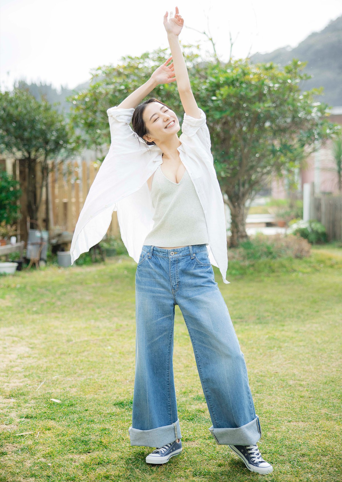 デジタル限定 YJ PHOTO BOOK 高田里穂写真集 お姉さんが大好きだ 2 9919602312