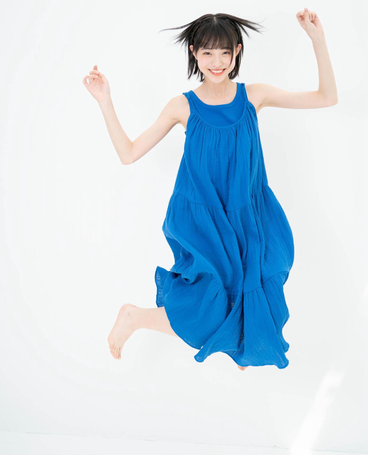 Photobook 2023 01 10 Azusa Wada 和田あずさ Transparent Blue 0088 8585858153.jpg