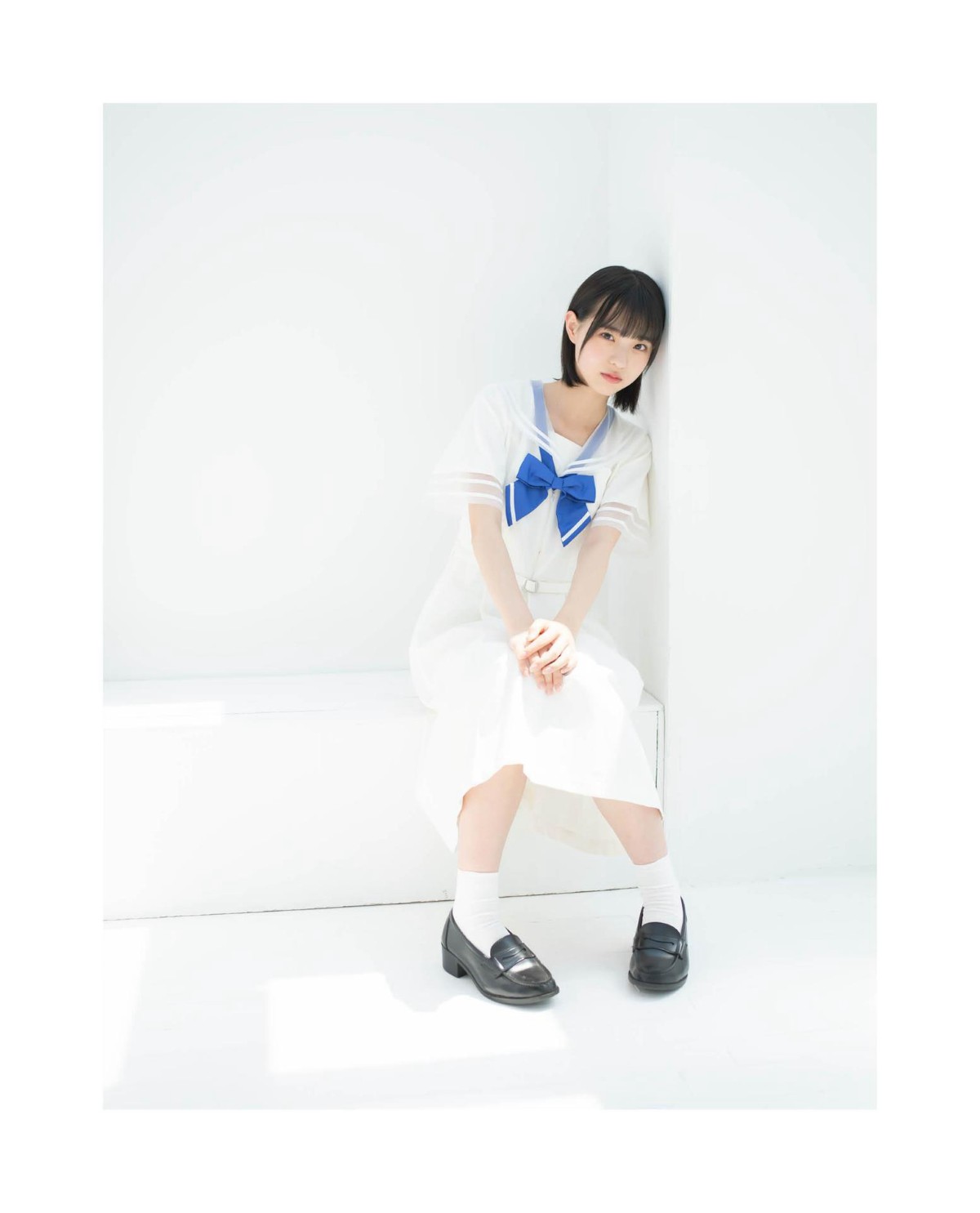 Photobook 2023 01 10 Azusa Wada 和田あずさ Transparent Blue 0101 0205552873.jpg