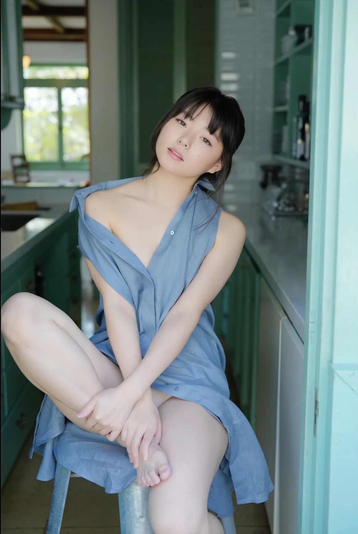 FRIDAYデジタル写真集 Hazuki Tsubasa 葉月つばさ Dangerous Baby Face Blue Full Version 0004 0930246886.jpg