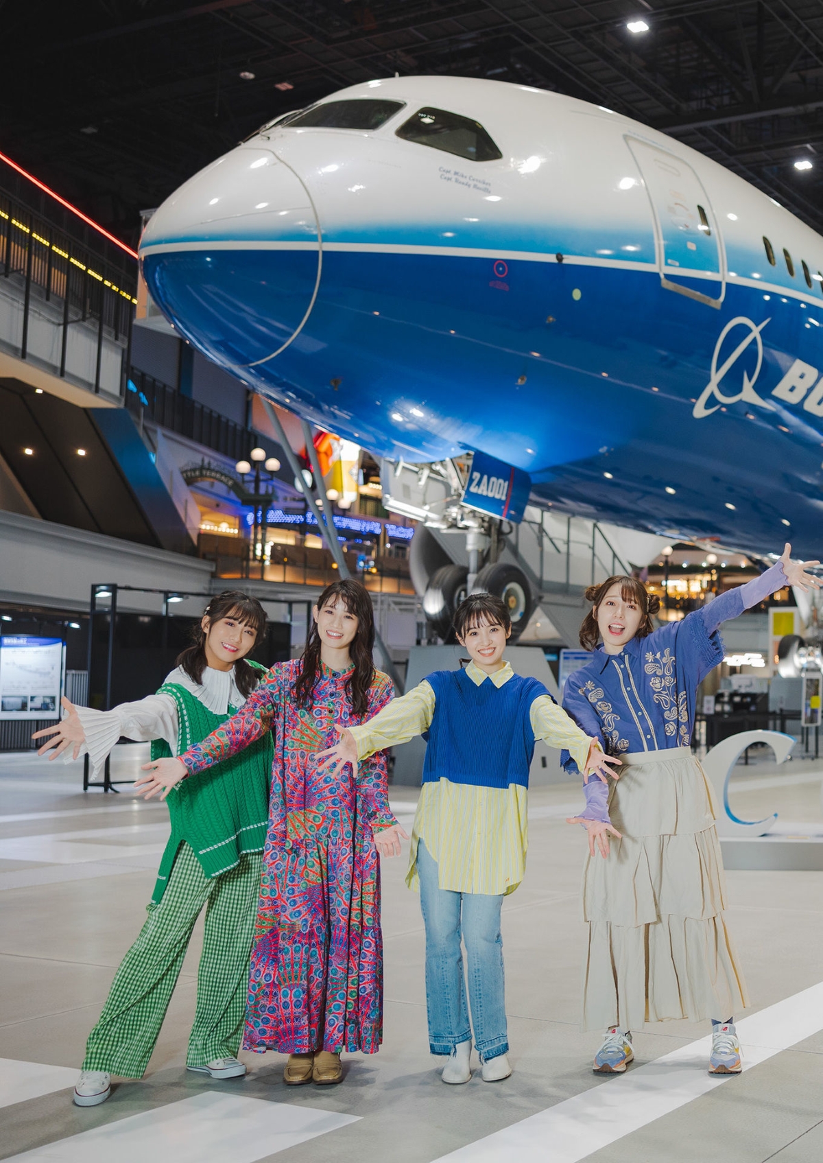 Photobook 2023 04 28 TEAM SHACHI Air Travel From Centrair Spi 0027 6077292022.jpg