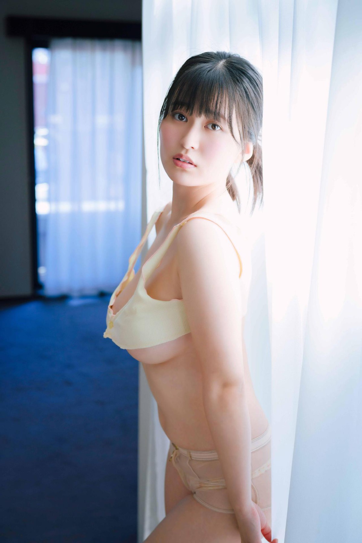 Photobook Miri Ichika 未梨一花 I Want To See You Again Today 0018 8281987077.jpg