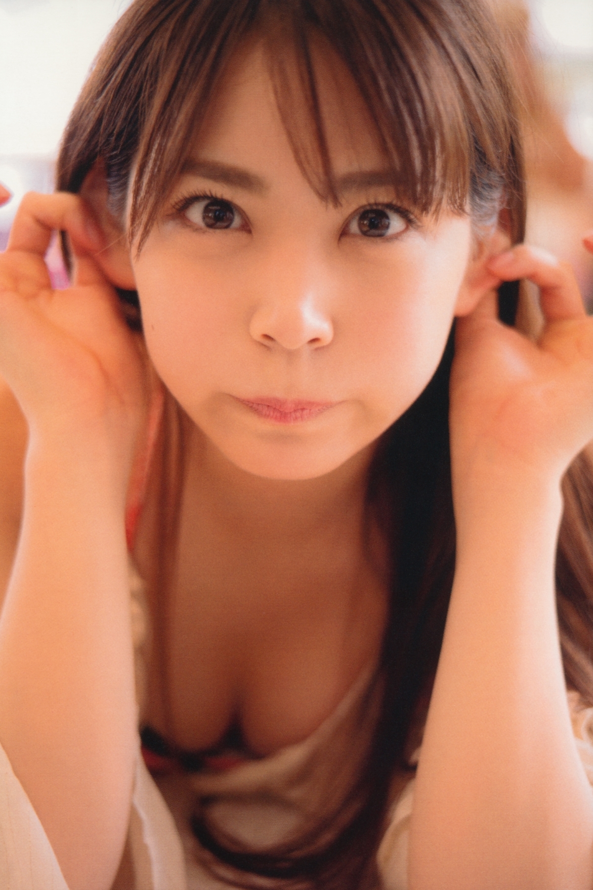 Photobook Miru Shiroma 白間美瑠 LOVE RUSH 0001 8207506979.jpg