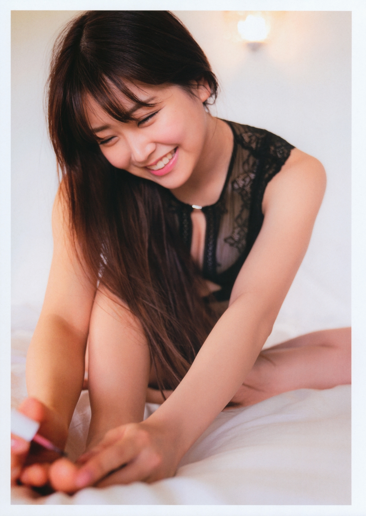 Photobook Miru Shiroma 白間美瑠 LOVE RUSH 0025 6146199538.jpg