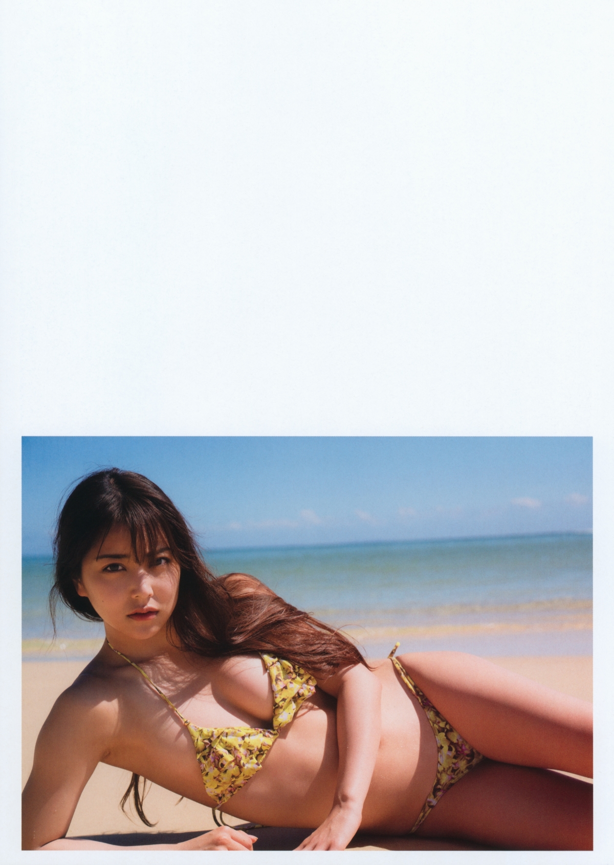 Photobook Miru Shiroma 白間美瑠 LOVE RUSH 0029 2271188318.jpg