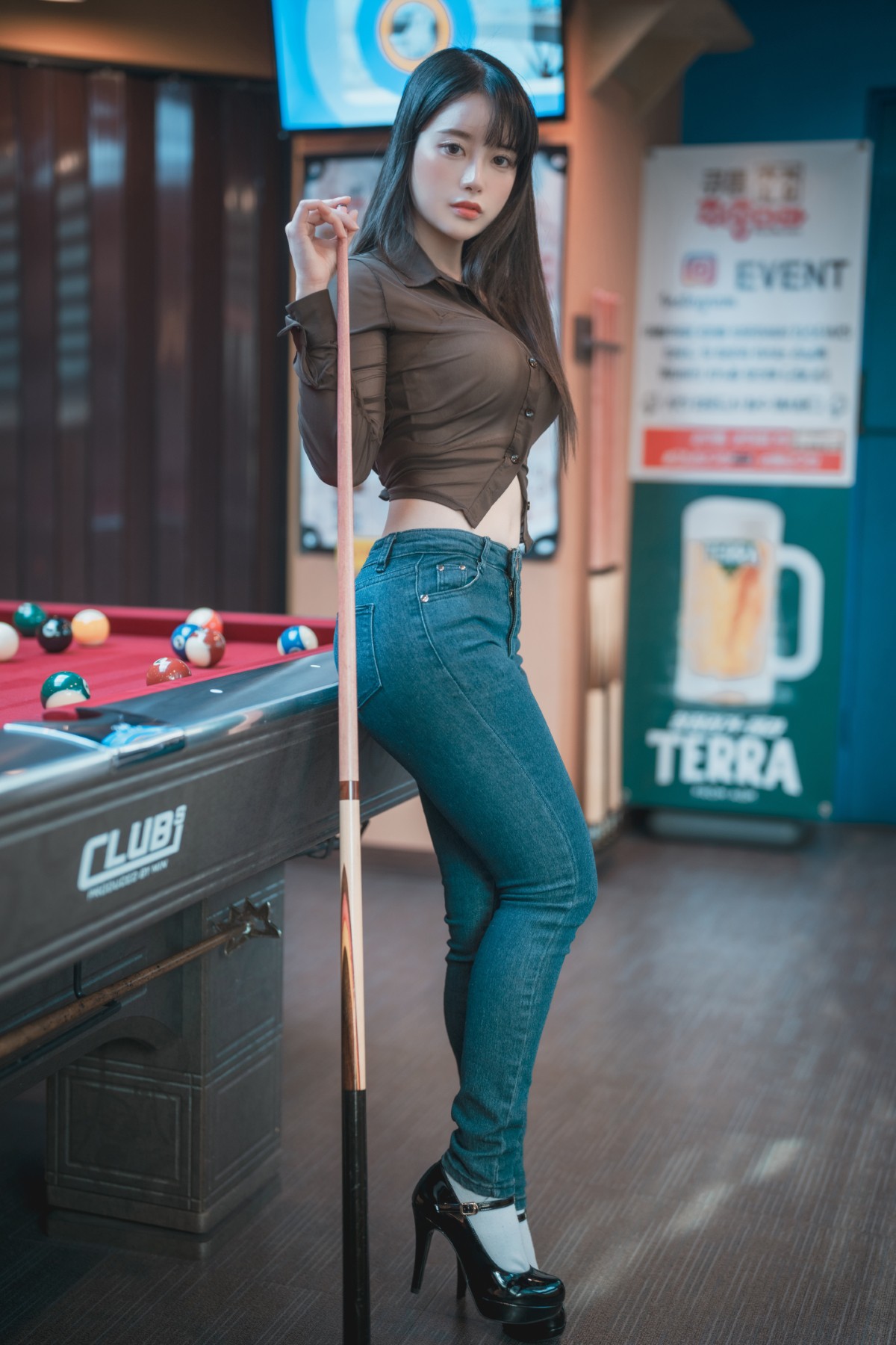 DJAWA ZziZzi Billiards Girl 0027 2863195734.jpg