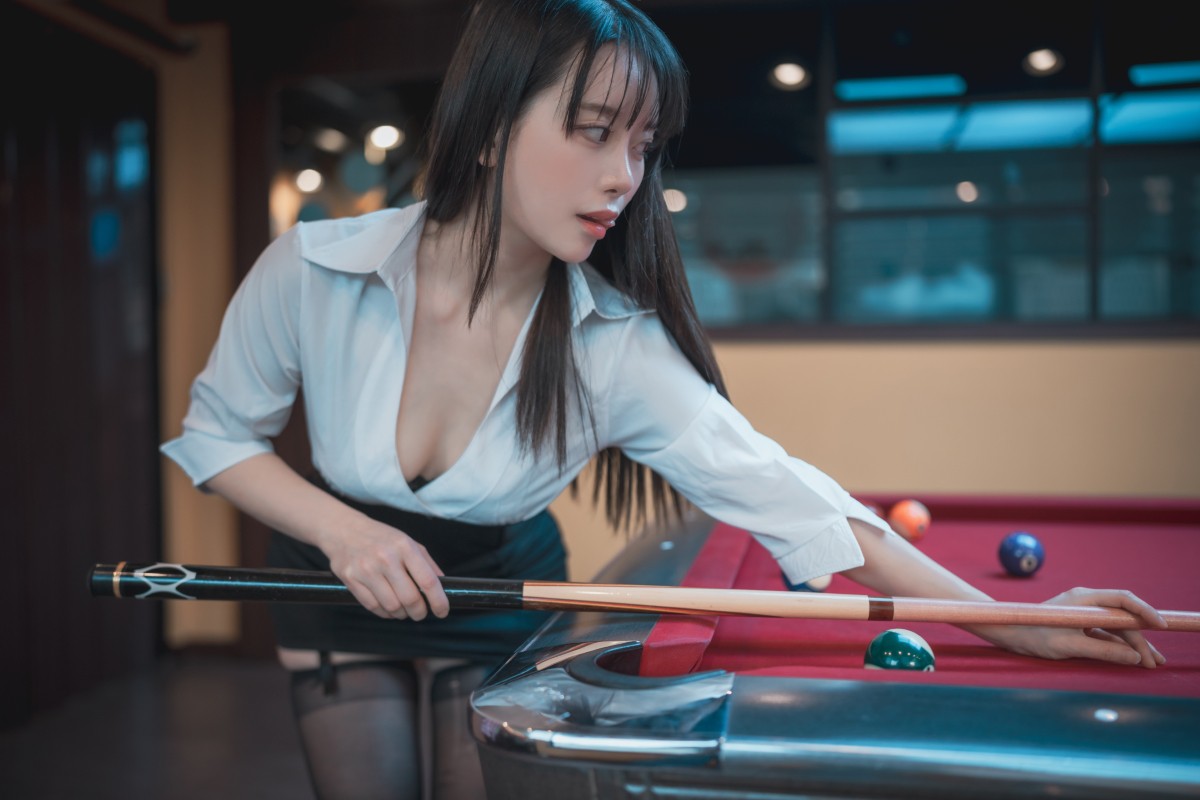 DJAWA ZziZzi Billiards Girl Office Look 0017 7395389486.jpg