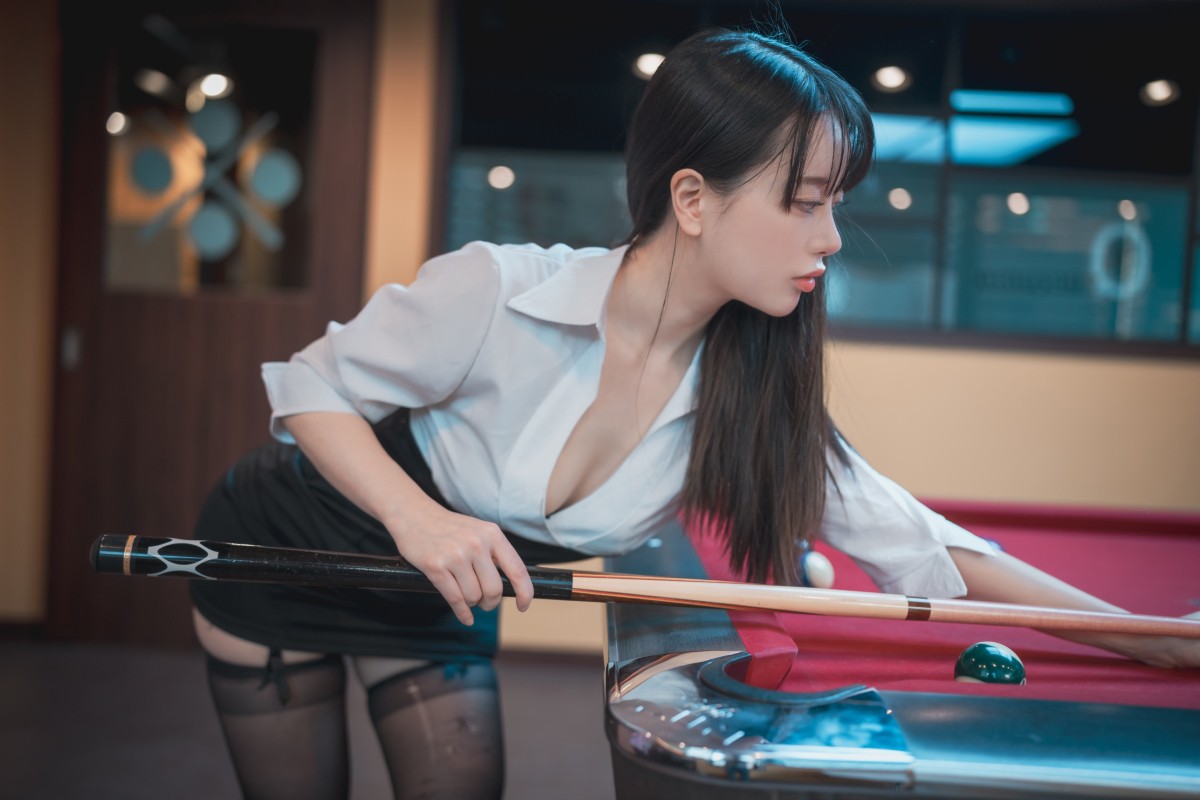 DJAWA ZziZzi Billiards Girl Office Look 0018 7407264509.jpg