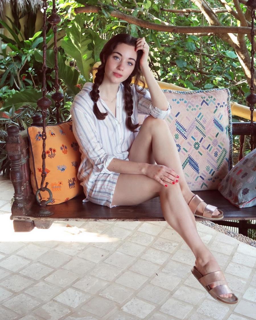 Greta Elizondo Beautiful Legs Temperament Sport Picture and Photo