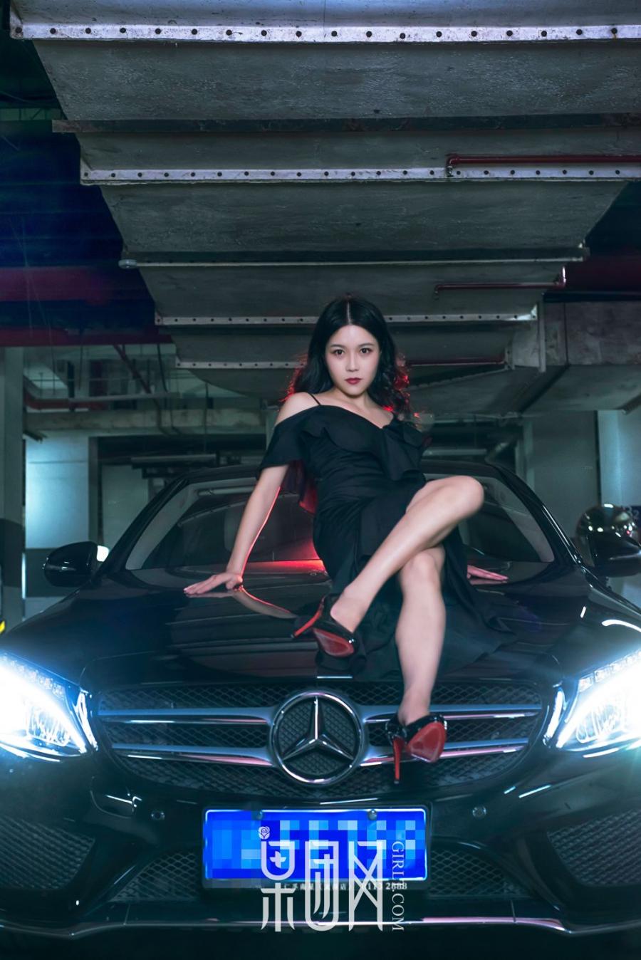 Girlt Beauty Girl vs luxury car