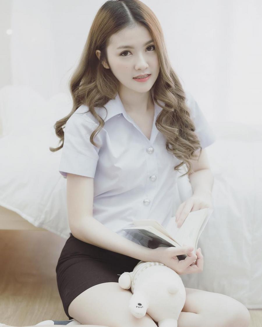 Pimchanok Chumpuchai Lovely Lovely Nurse Picture and Photo