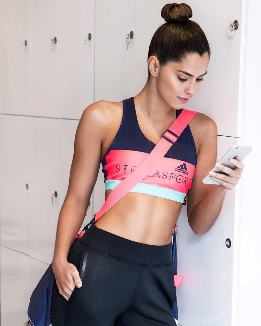 Paulina Vega Dieppa Wild Muscles Picture and Photo