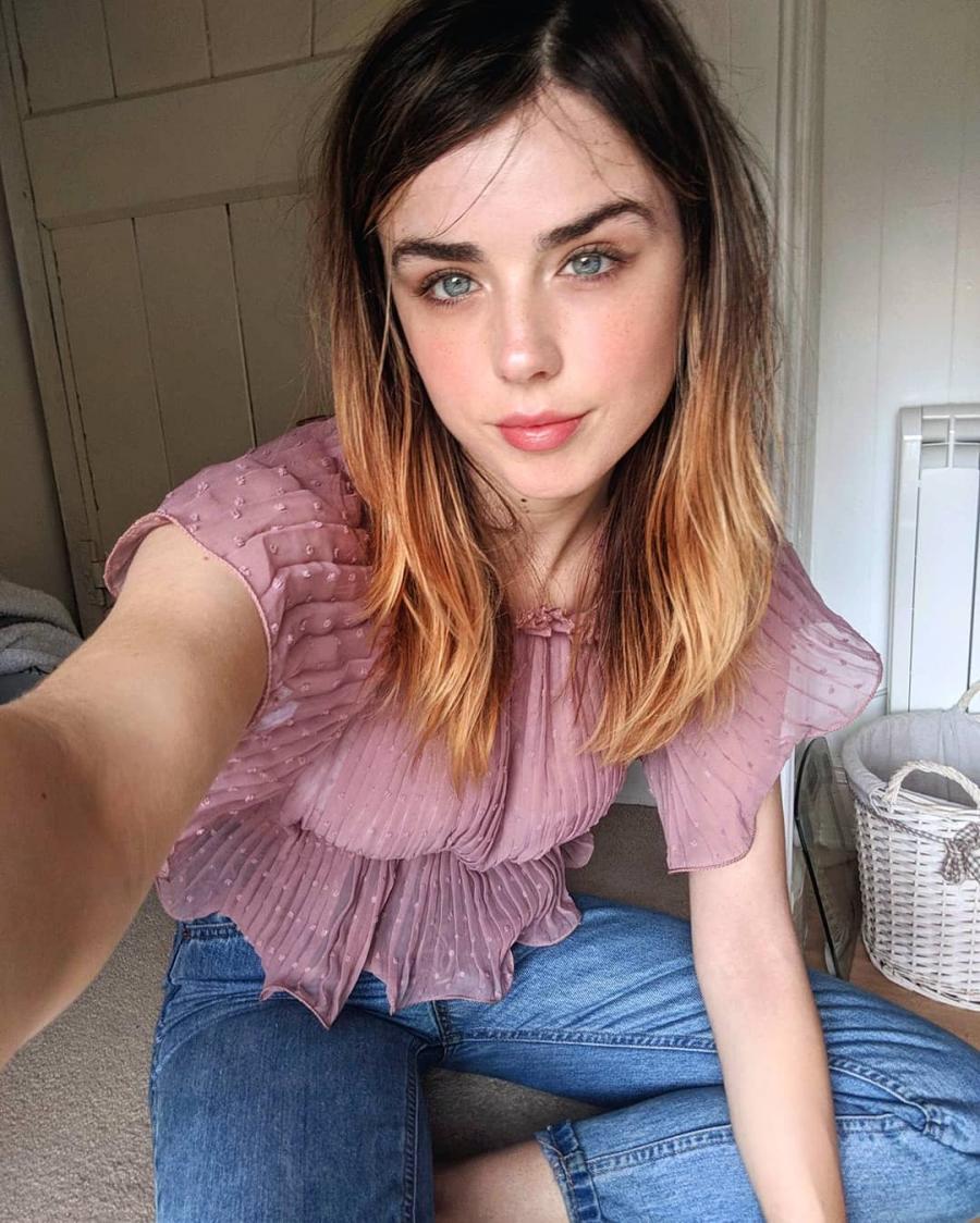 Danielle Sharp- The Most Hot Stundent Of England