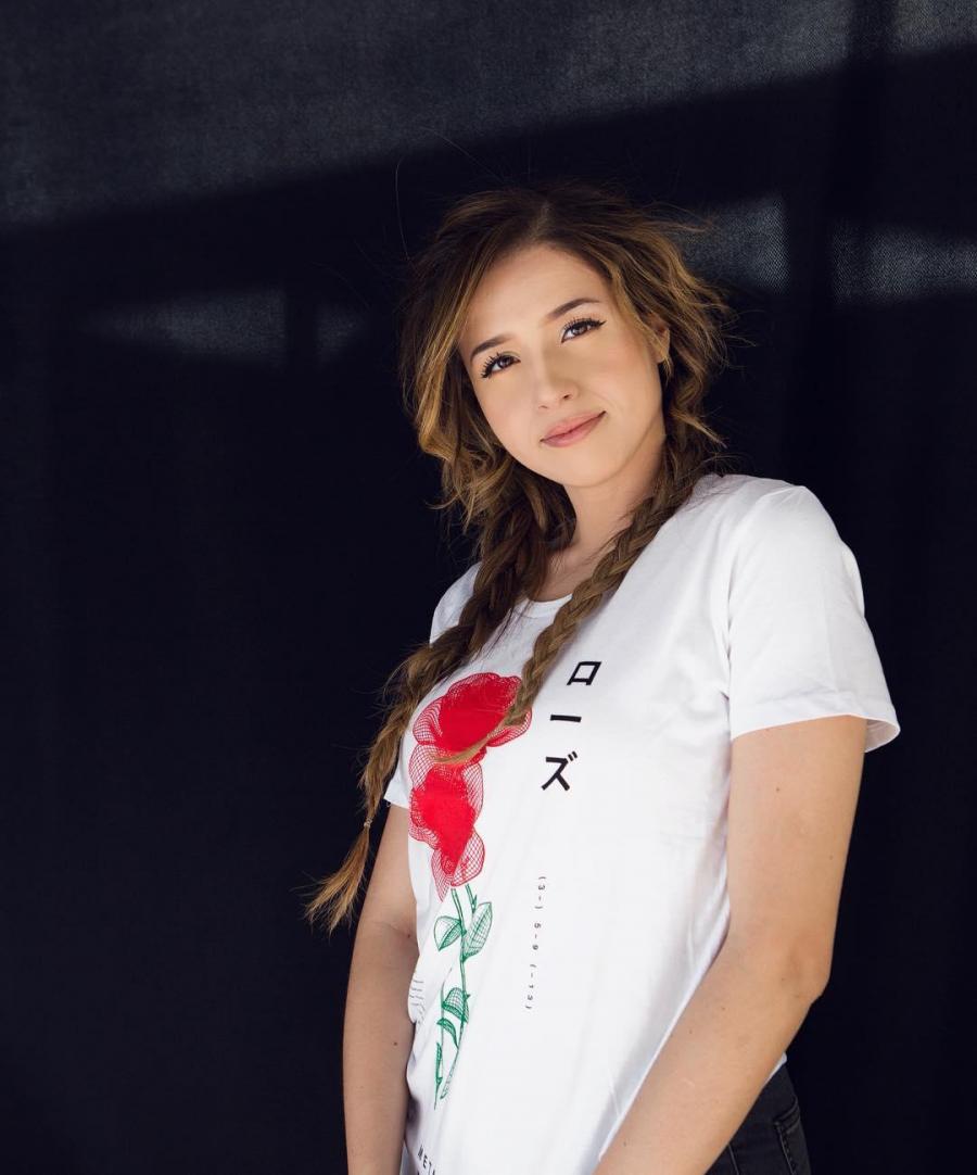 Pokimane Lovely Picture and Photo