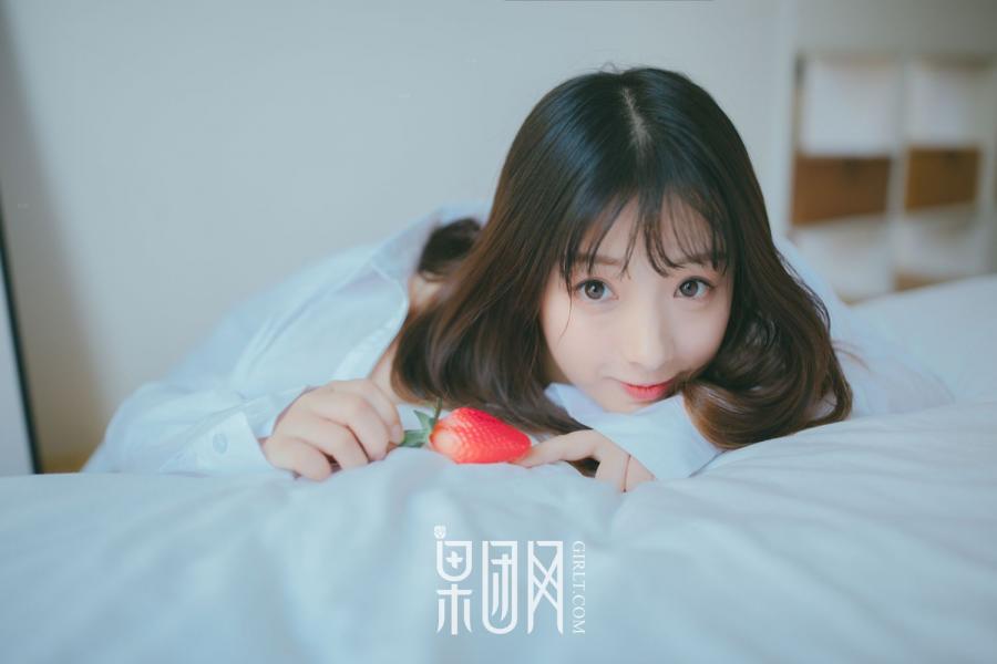 Xiong Chuan StrawBerry Girl