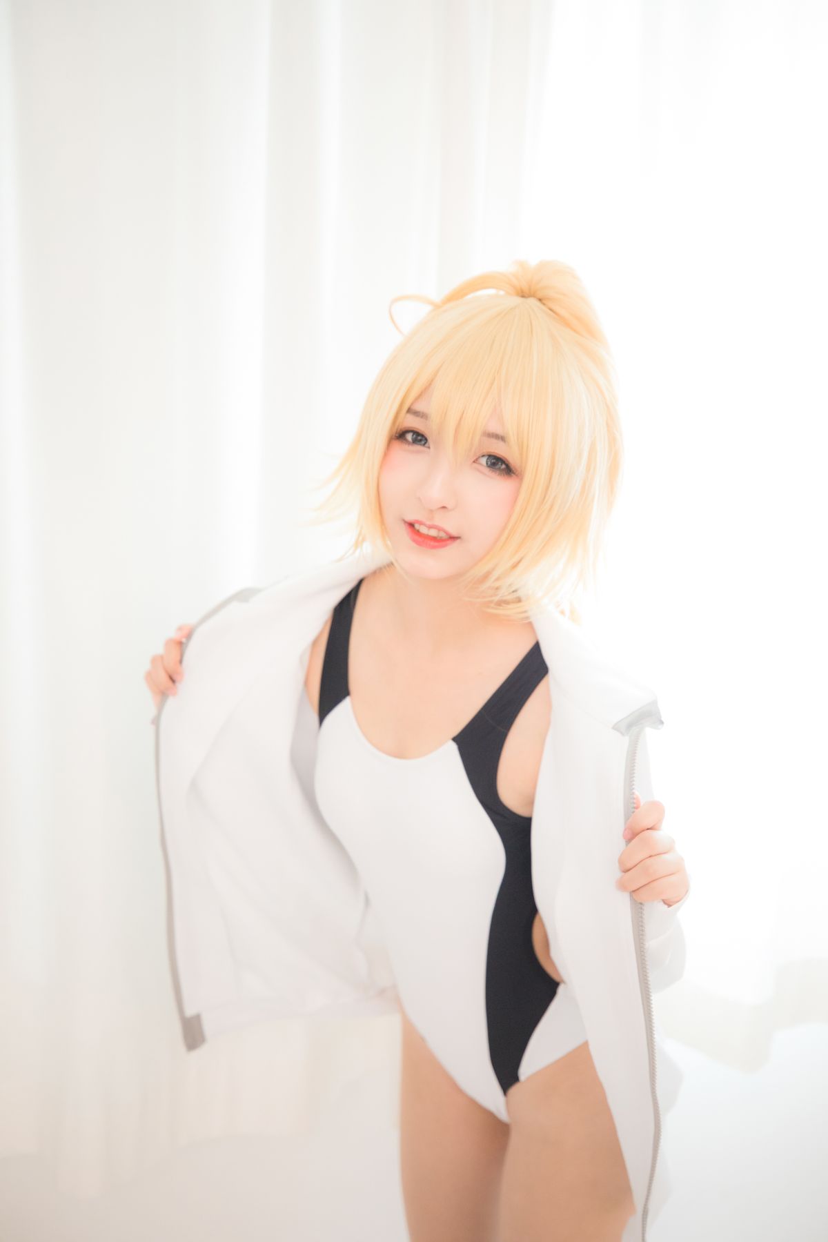 Coser@神楽坂真冬 Vol 036 电子相册 白贞德 Swimingthedrea A 0002 9250528607.jpg