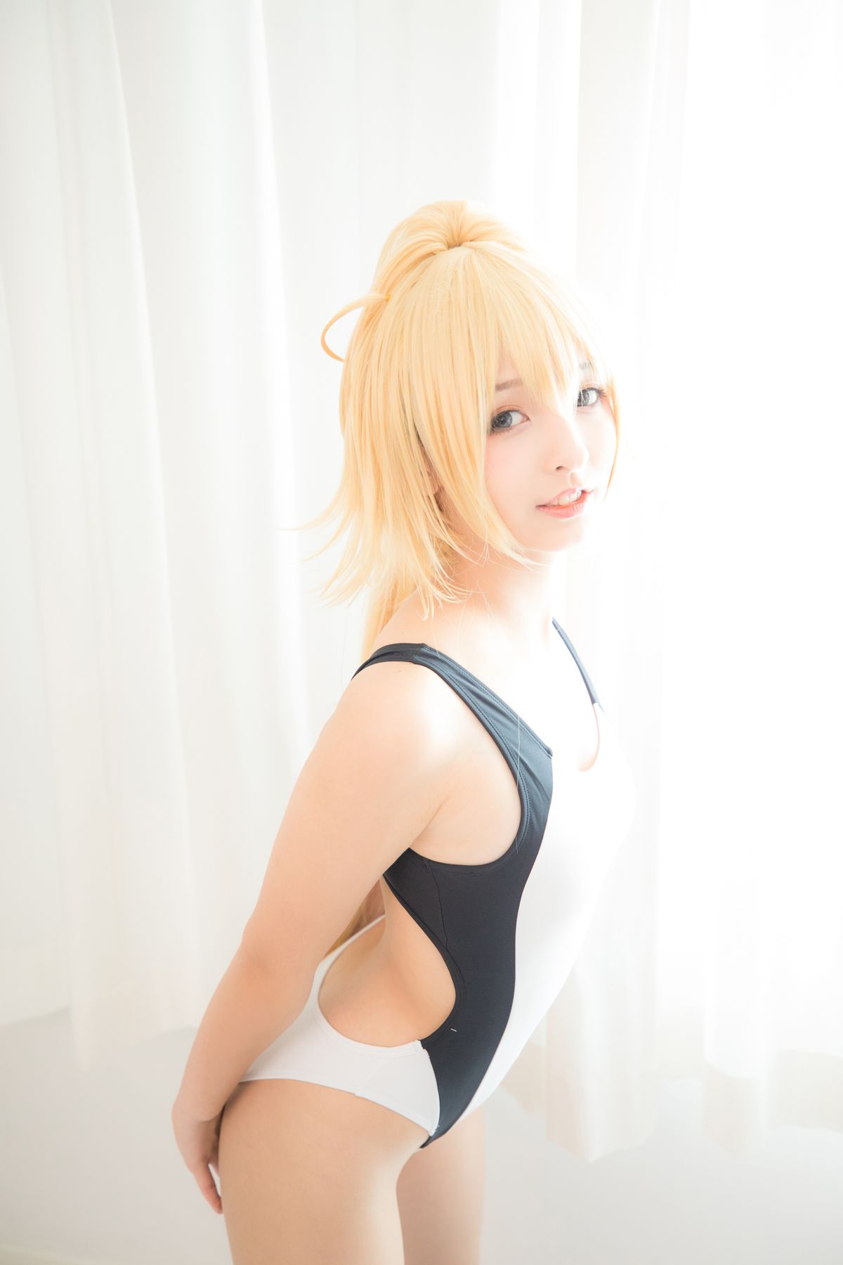 Coser@神楽坂真冬 Vol 036 电子相册 白贞德 Swimingthedrea A 0015 4403099310.jpg