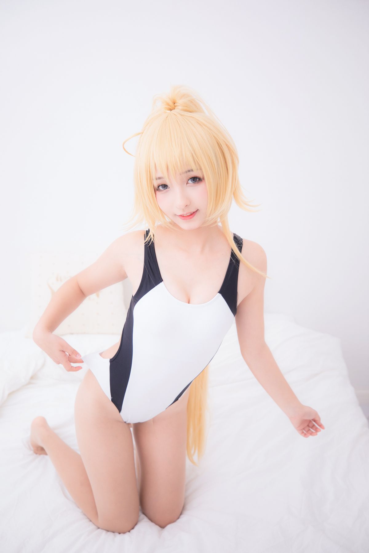 Coser@神楽坂真冬 Vol 036 电子相册 白贞德 Swimingthedrea B 0001 2732280259.jpg