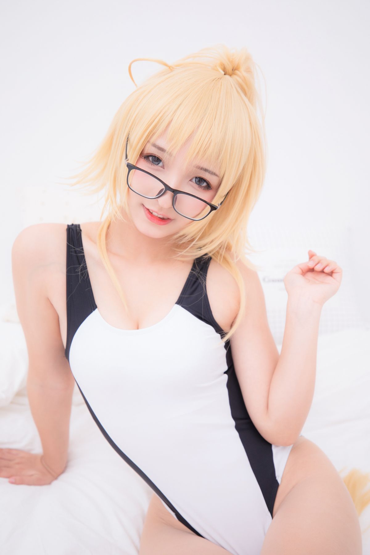 Coser@神楽坂真冬 Vol 036 电子相册 白贞德 Swimingthedrea B 0030 6458240985.jpg