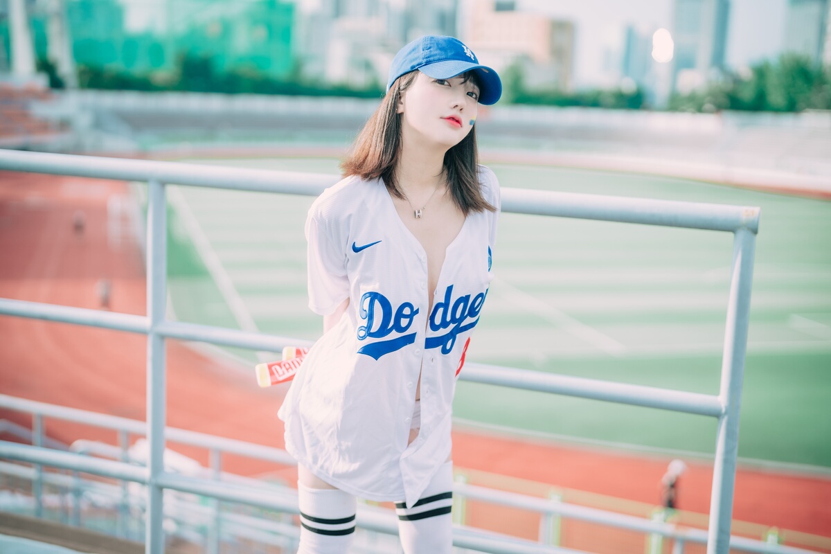 DJAWA Son Ye Eun 손예은 Cheer Up In The Summer A 0011 1616136876.jpg