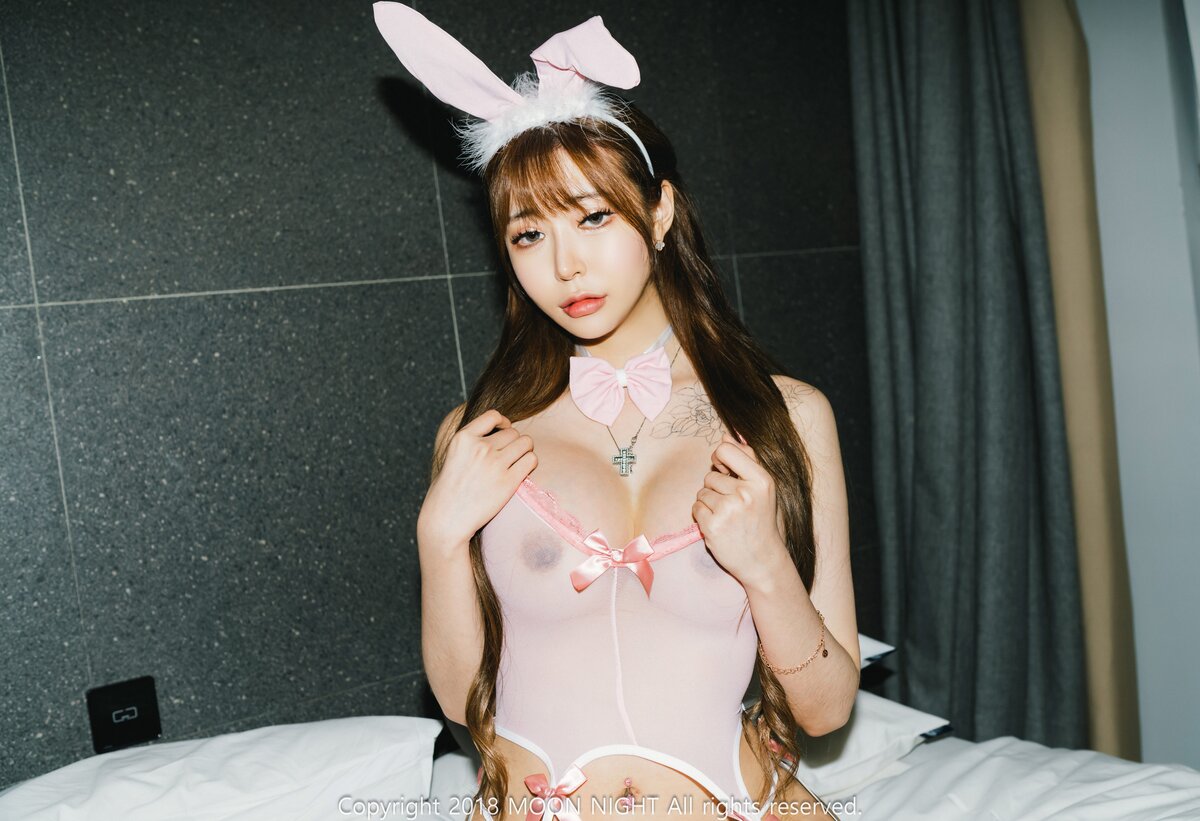 Moon Night Snap Min ha rin G컵왕쮸쮸 Digital photobook 0004 2648663005.jpg