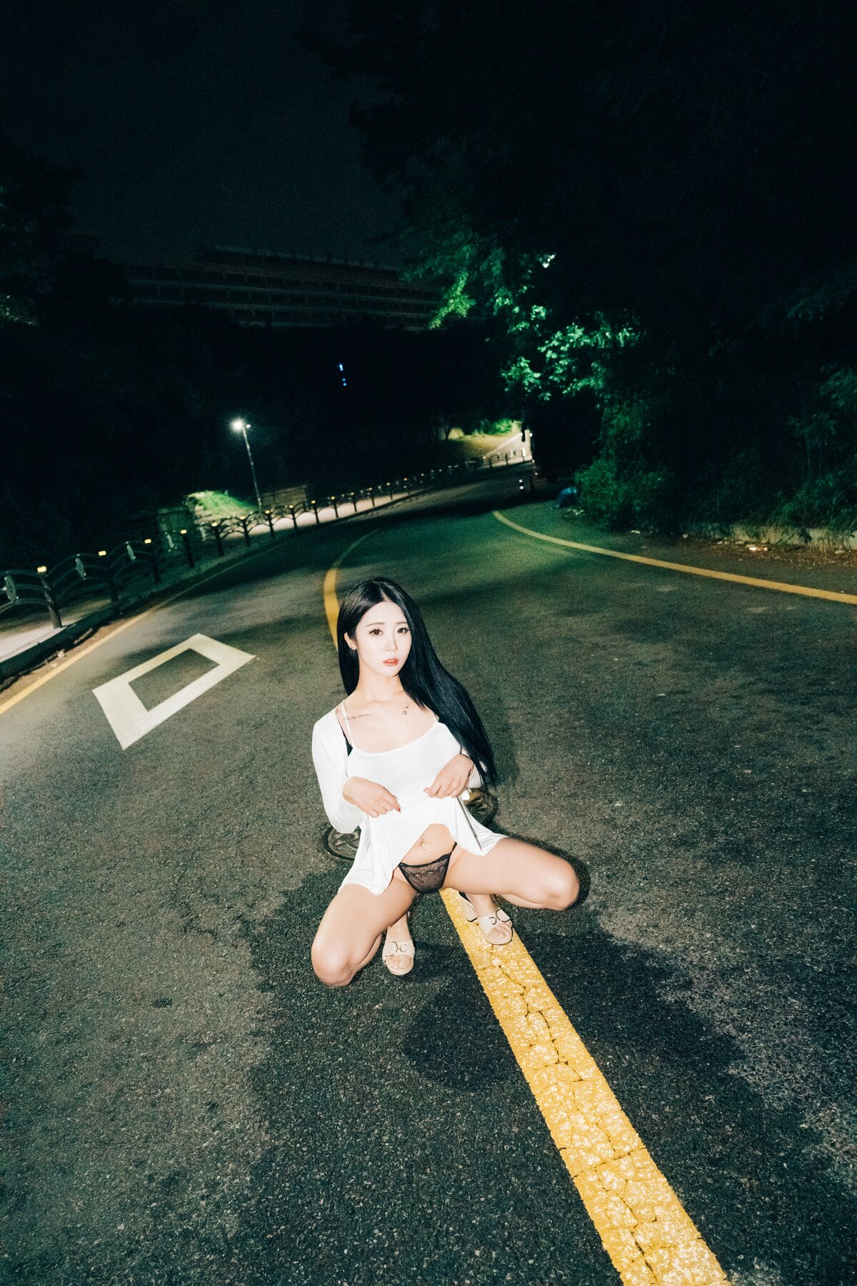 Loozy Bomi 보미 Night Roads 0006 5878540942.jpg