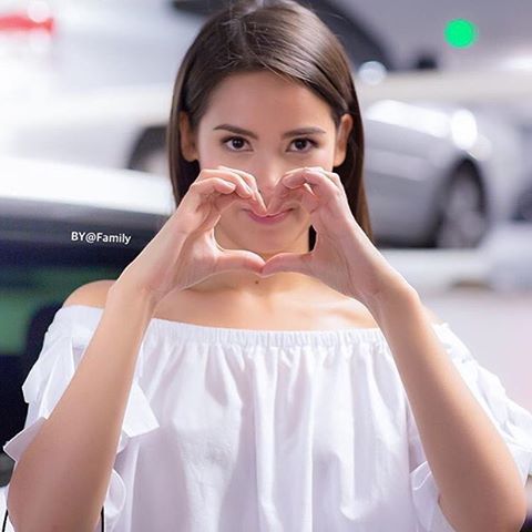 Urassaya Sperbund Temperament Lovely Picture and Photo