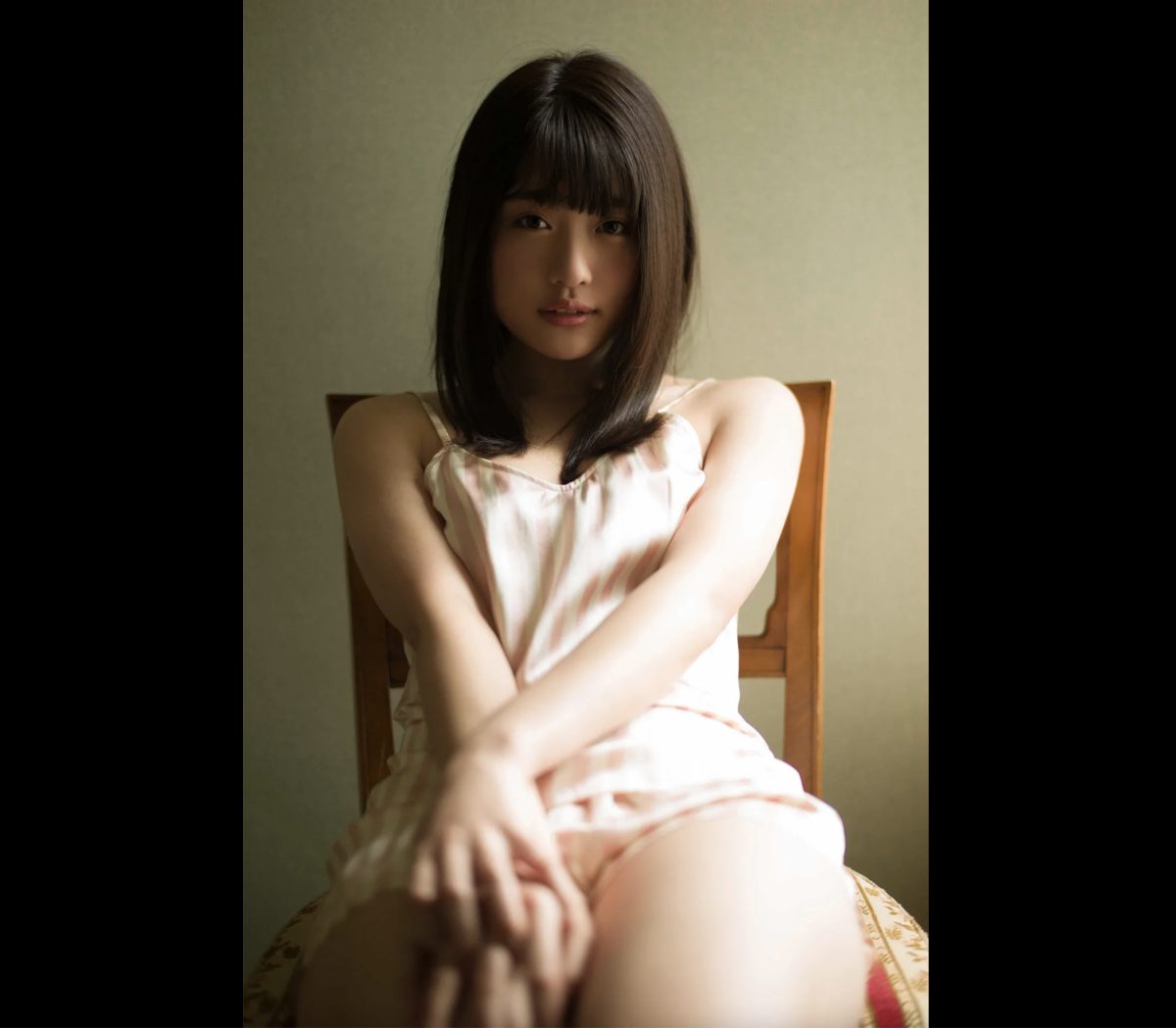 FRIDAY Digital Photobook 2020 11 06 Momoka Ishida 石田桃香 cutie & beauty 018 8656220269.jpg