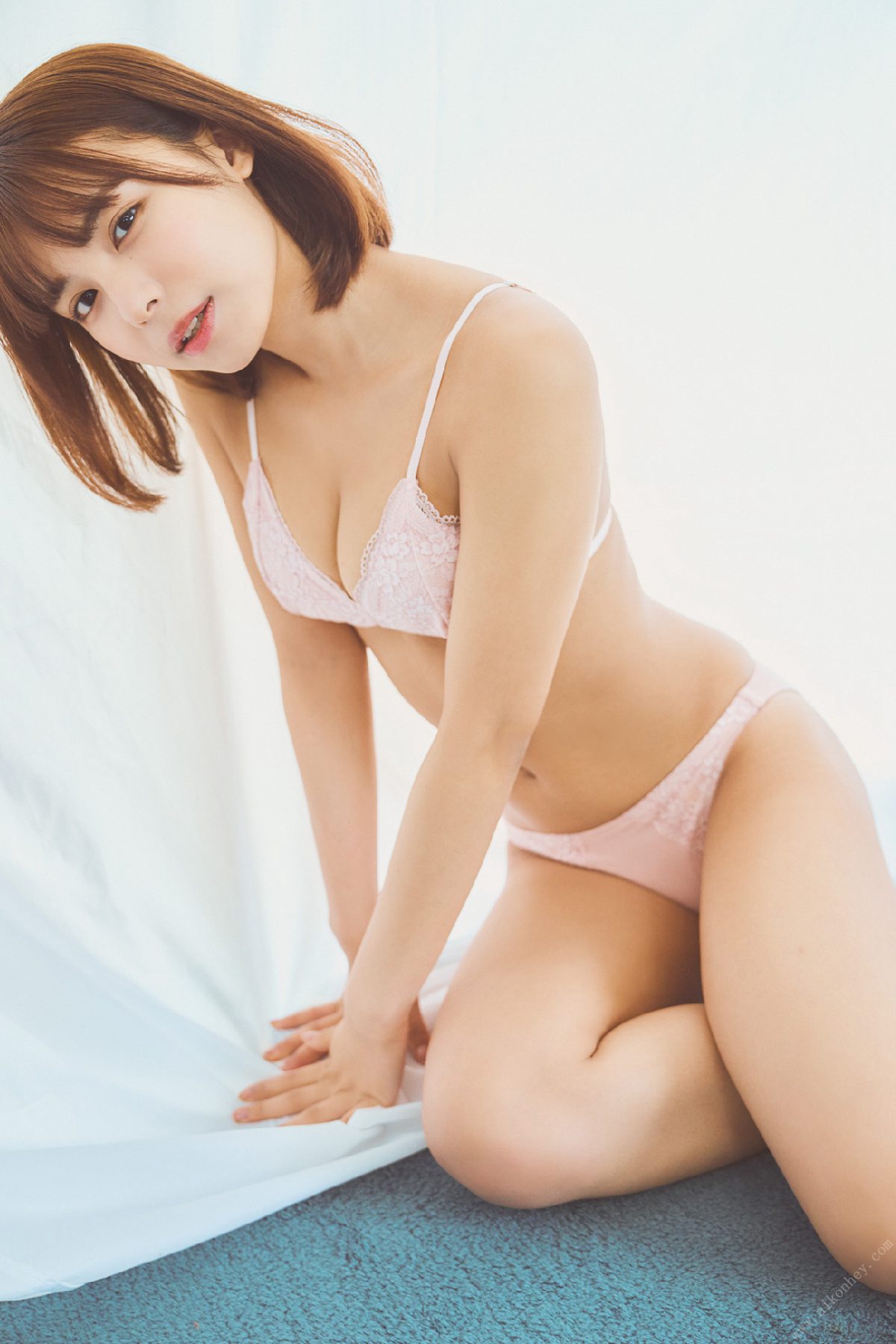 FLASH Photobook 2022 05 13 Amisa Miyazaki 宮崎あみさ Little devil girlfriend 小悪魔な彼女 25 3609197371.jpg