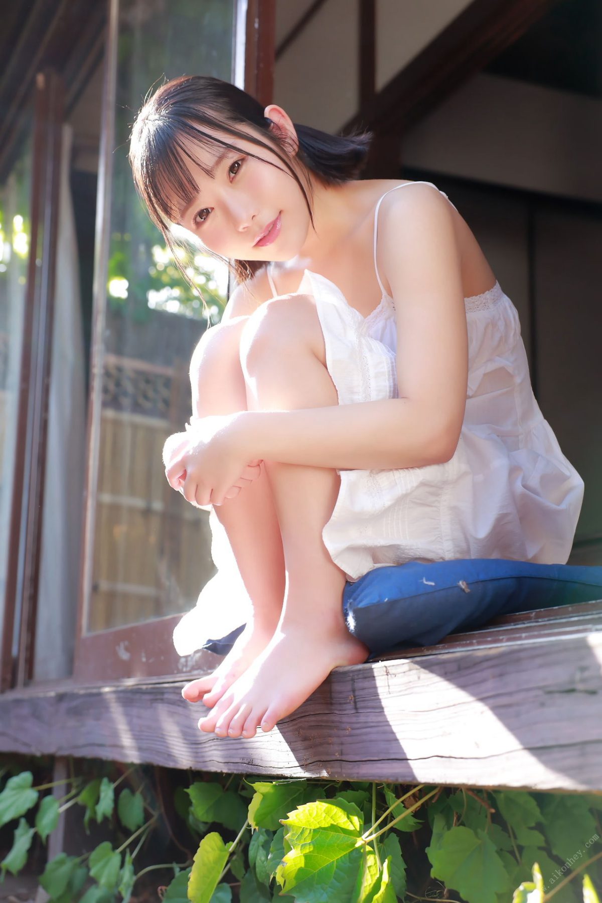 Photobook 2022 04 27 Yui Shirasaka 白坂有以 Born in Tanabata 七夕生まれ 63 1968530315.jpg