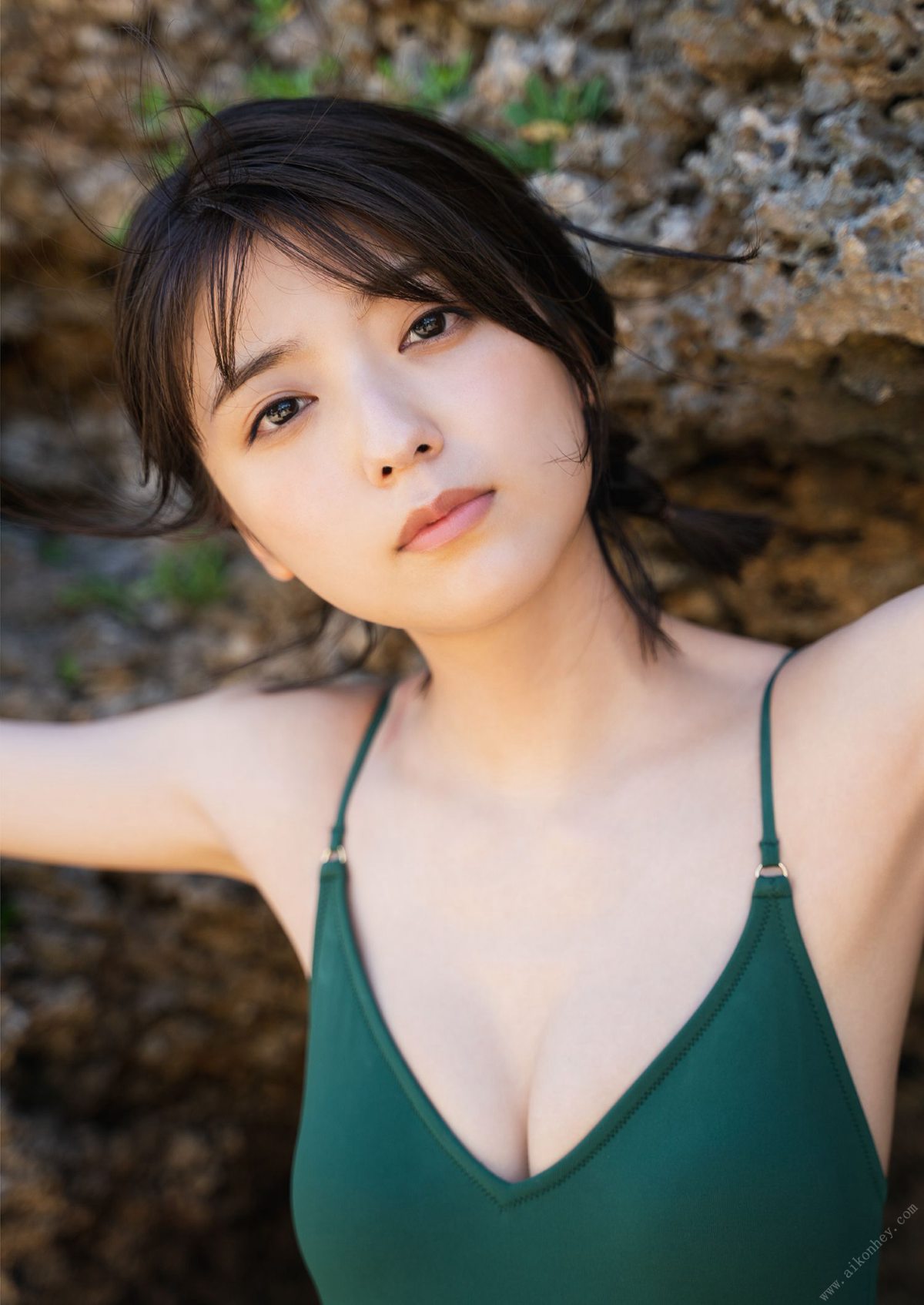 YJ Photobook 2021 09 02 Mio Kudo 工藤美桜 Wonder 不思議 0023 9265442974.jpg