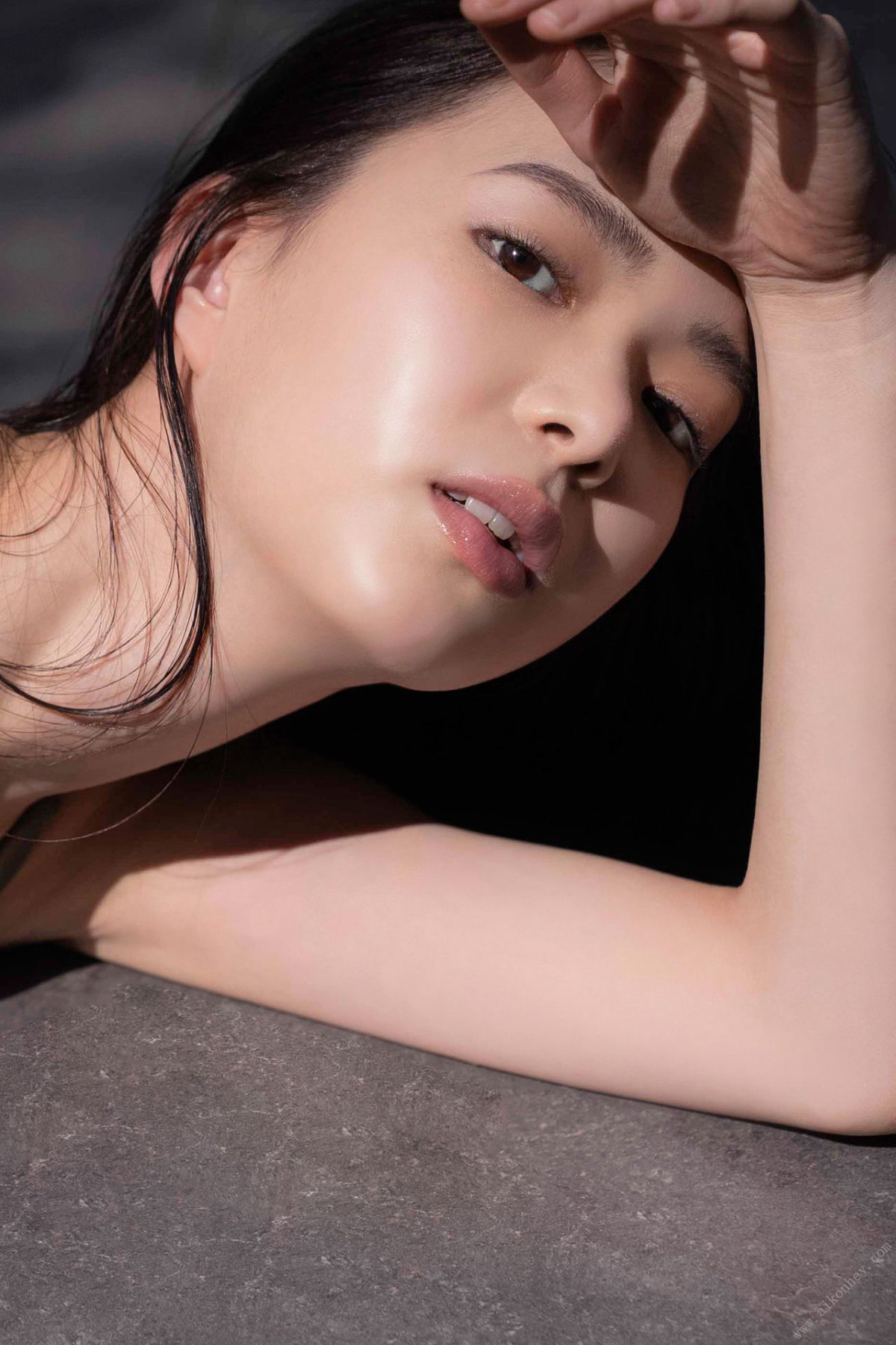 FRIDAY Digital Photobook 2022 05 06 Riko Matsudaira 松平璃子 Glossy body 艶めくボディ 0040 9493441050.jpg