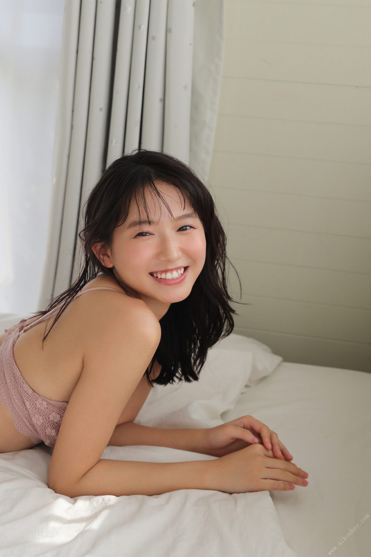 FRIDAY Digital Photobook 2021 05 25 Nene Shida 志田音々 Lovely 1000 ラブリー1000 A 0032 9330195505.jpg