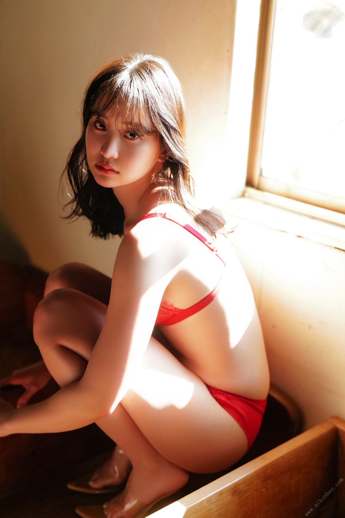 Photobook 2022 05 01 Mariya Nagao 永尾まりや Low Grade Fever Of Mariyagi まりやぎの微熱 00032 9942964125.jpg