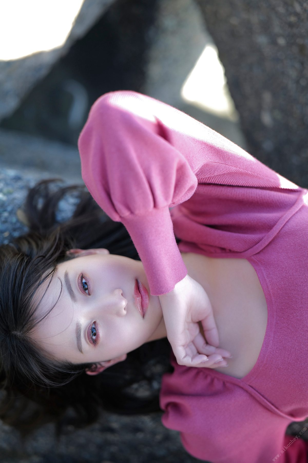 Photobook 2022 05 01 Mariya Nagao 永尾まりや Low Grade Fever Of Mariyagi まりやぎの微熱 00072 8889562197.jpg