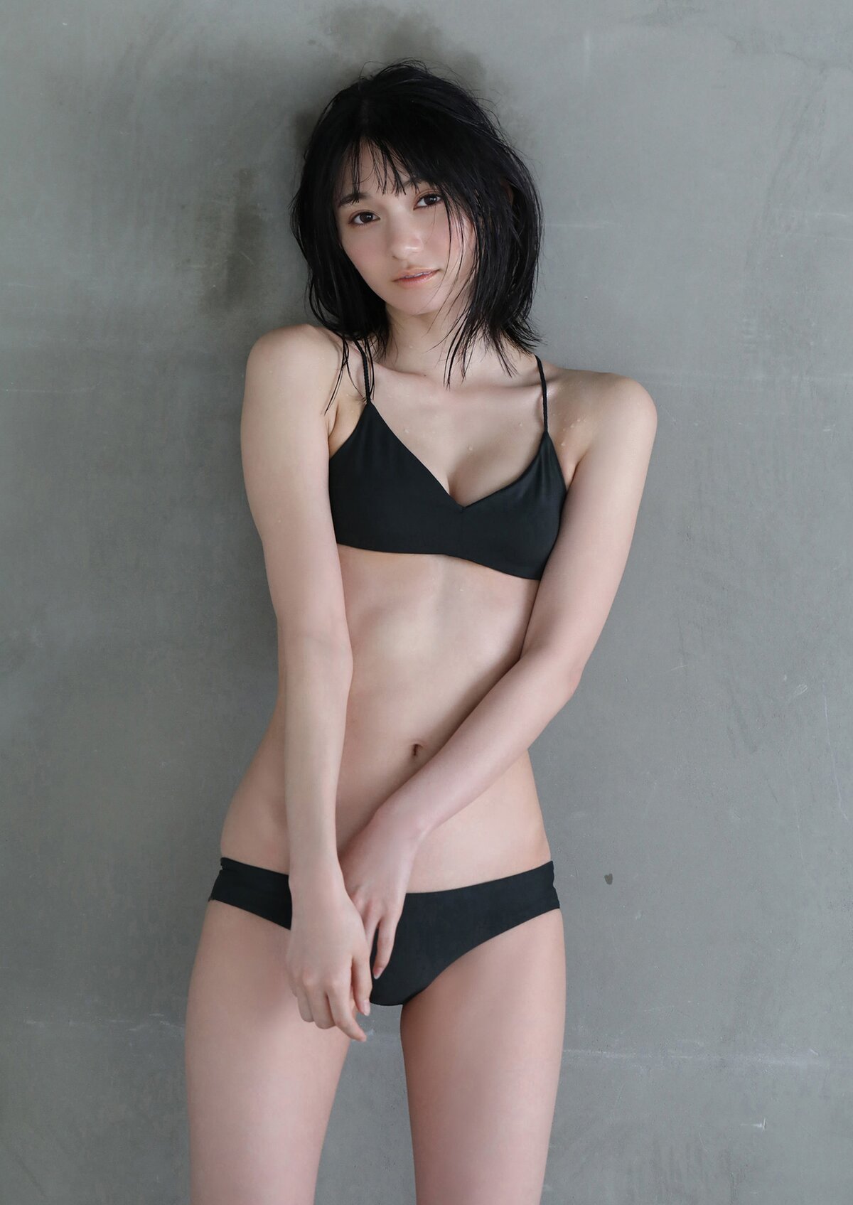 Photobook 2023 05 22 Fuka Kumazawa 熊澤風花 Kaze Kaoru Spisan Gravure Photo Book 0037 1537625172.jpg