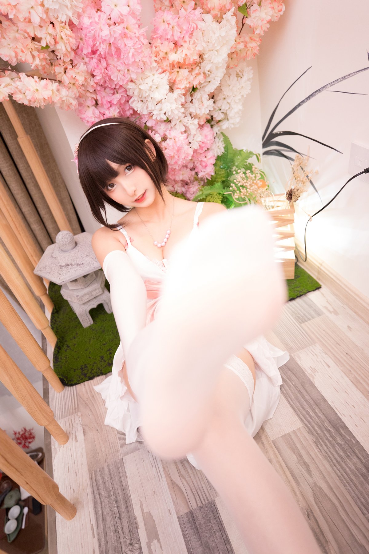 Coser@神楽坂真冬 Vol 049 电子相册 加藤惠 君の世界に B 0020 3843170620.jpg