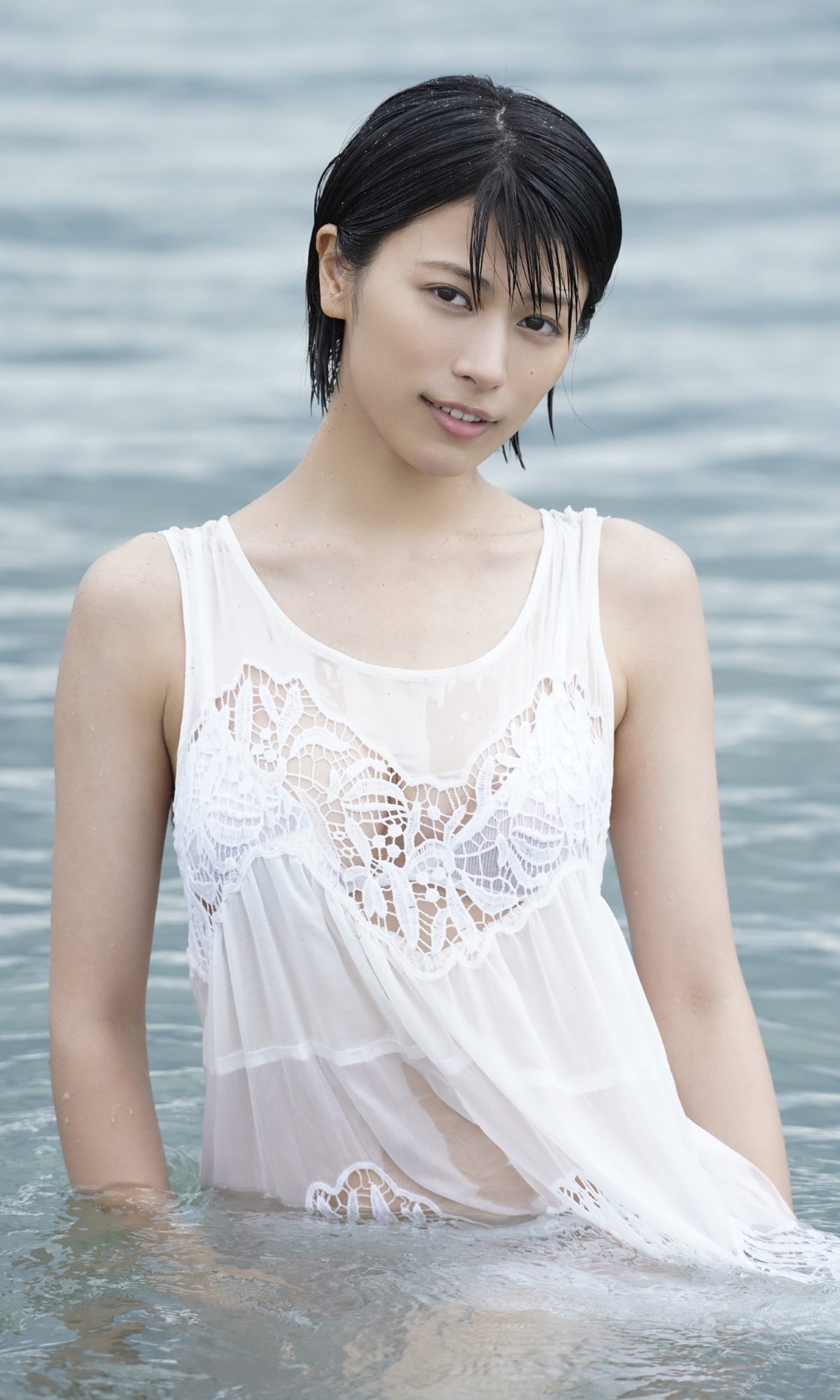 Photobook デジタル限定 春川芽生写真集 イケメンすぎる美女 週プレ PHOTO BOOK 0050 2745522437.jpg