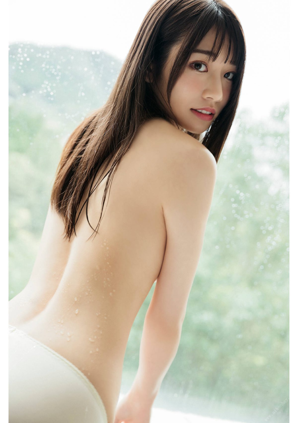 Photobook Saika Kawakita 河北彩花 Taken とられち 2022 07 11 0126 4769448576.jpg