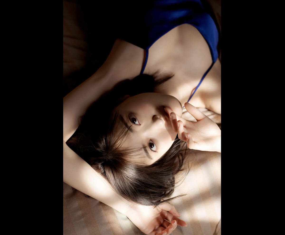 FRIDAY Mio Kudo 工藤美桜 Monthly Girl 011 マンスリーガール011 2022 04 28 0067 7925536048.jpg