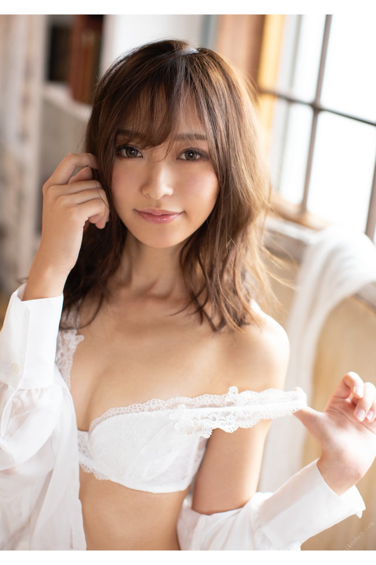 Photobook Yu Rukawa 流川夕 First naked First take off はじめての裸 初脱ぎ 2021 10 15 A 0029 0131029465.jpg