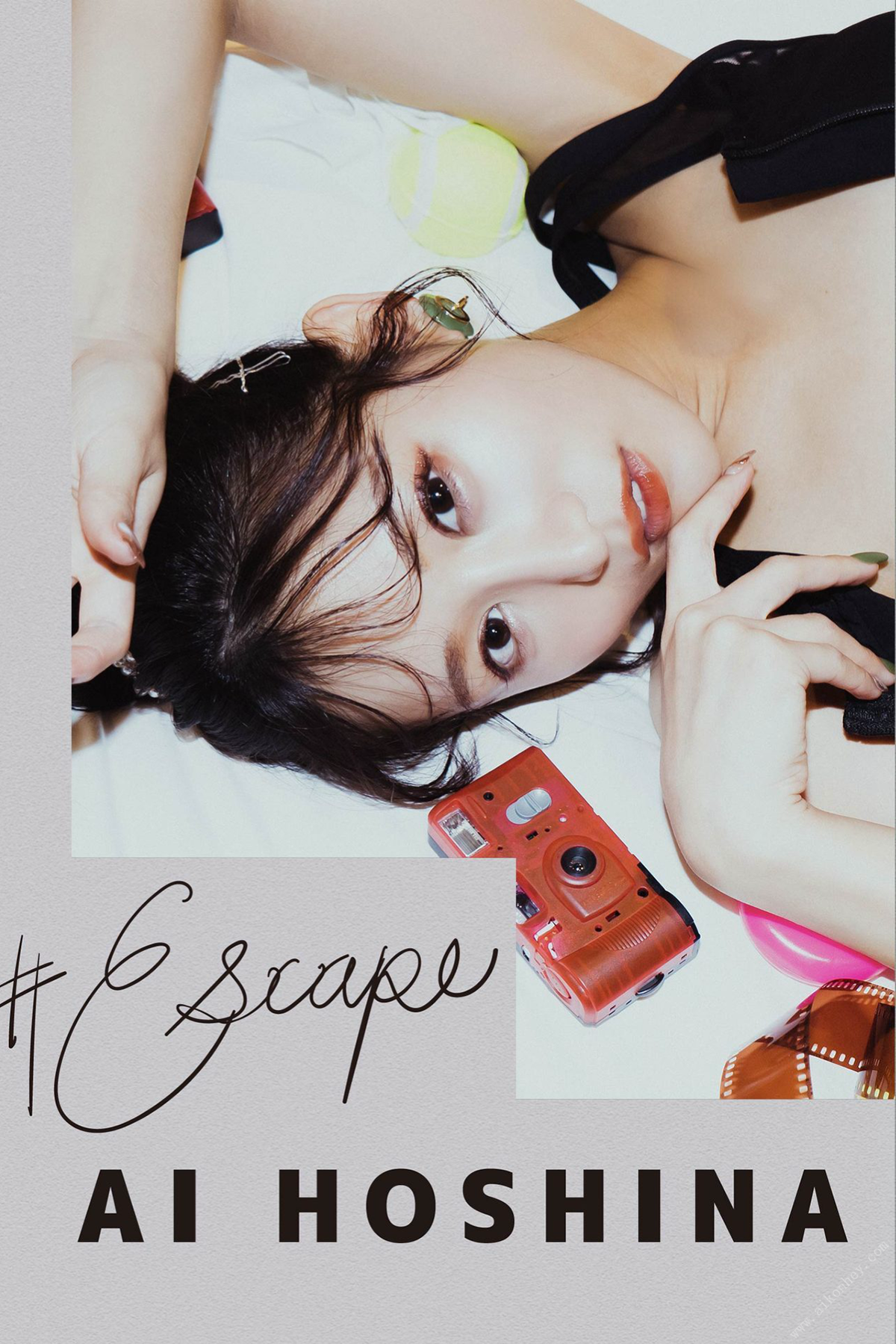 Photobook Ai Hoshina 星奈あい – Escape 2022-01-07