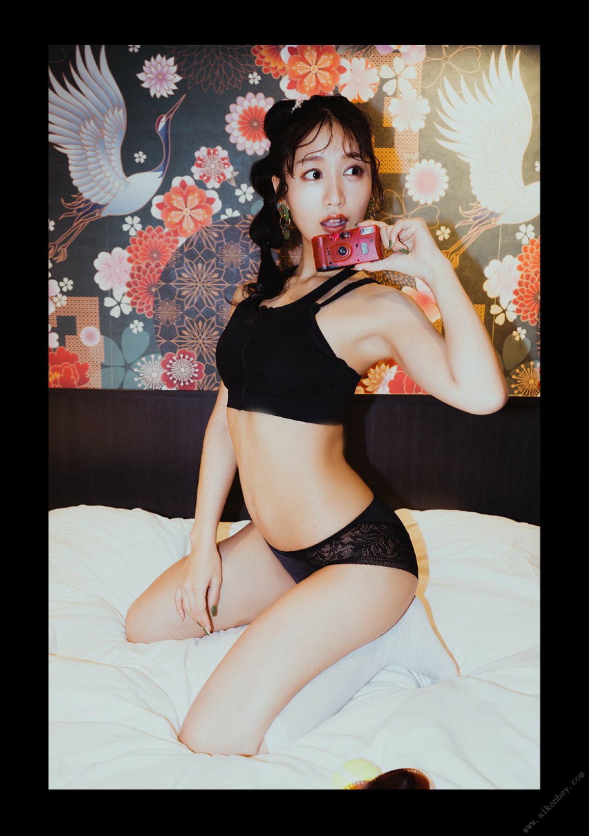 Photobook Ai Hoshina 星奈あい Escape 2022 01 07 0042 8668767782.jpg