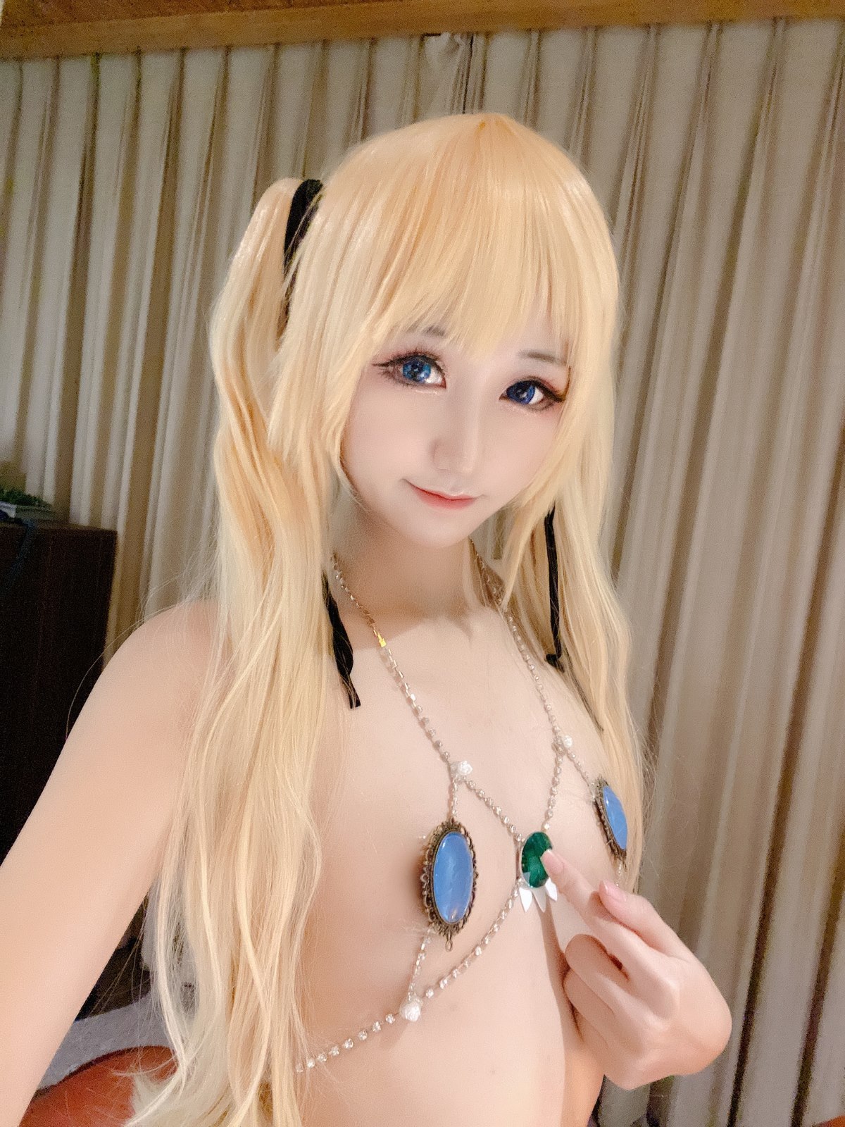 Coser@KuukoW No 005 Marie Rose Fortune Bikini Selfie Set 0022 1647317704.jpg