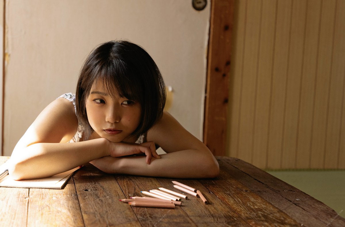 Photobook 2021 07 30 Makoto Toda 戸田真琴 Debut 5th Anniversary 0002 2037956683.jpg