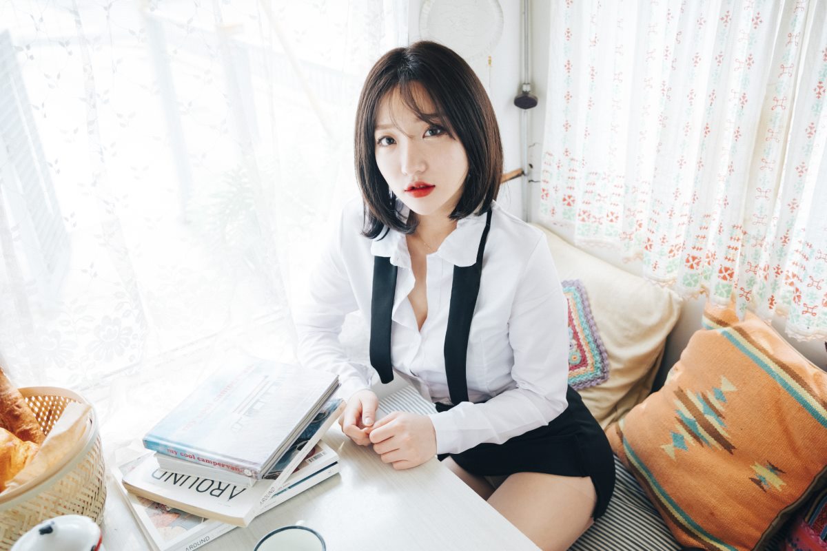 Loozy Officegirls Vacation Vol 2 Son Ye Eun 손예은 0034 6513915636.jpg